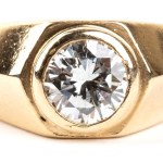 Diamond gold ring -