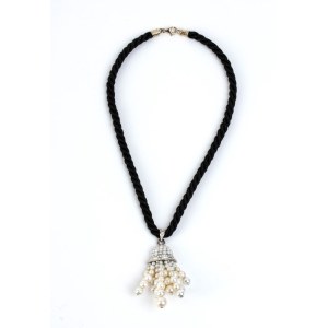 Diamond pearl gold pendant necklace -