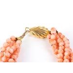 Coral necklace with gold -