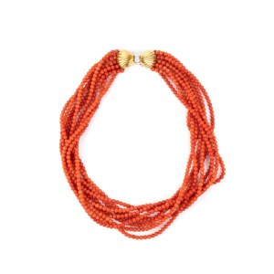 Twisted Mediterranean coral necklace with gold and diamonds -