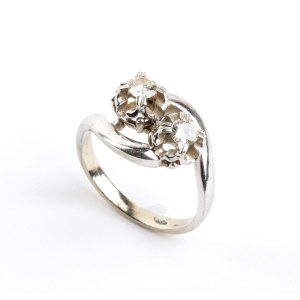 Diamond gold ring -