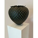 Kamila Stępniak, Black&Gold Strawberry (2019)