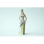Porcelain figurine , "Woman with a basket" - ZPS Ćmielów - Z. Śliwowska-Wawrzyniak - 1