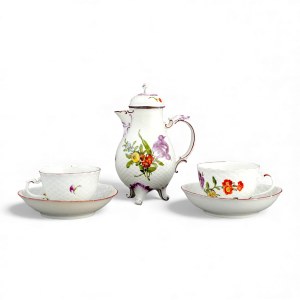 Ludwigsburg coffee pot and cups with flower painting