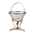 Empire style basket