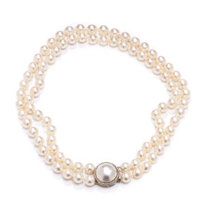 Pearl necklace 2nd half of 20th century.