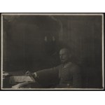 [ŚMIGŁY-RYDZ Edward] Photograph of Edward Śmigły-Rydz in the officer