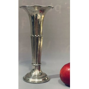 Goldsmith G. E. Keyser, Art Deco silver vase