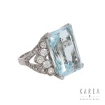 Ring with aquamarine and diamonds, 1st half of the 20th century