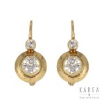 Earrings with diamonds, interwar type