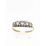 Gold 375/9K ring with white zirconia in Victorian style