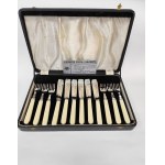 Set of silver-plated fish cutlery 