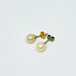 Gold earrings with Akoya pearls