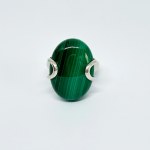 Silver ring with Malachite