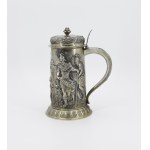 Mug with relief historicizing scene