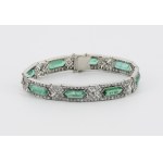 Bracelet with emeralds