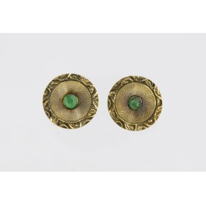 Earrings with emeralds
