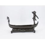 MAPLES WILLIAM AND SONS, Patera in the form of an antique gondola