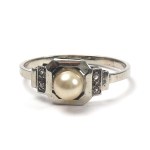 France, Pearl and diamond ring