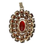 Europe, Gold pendant with garnets
