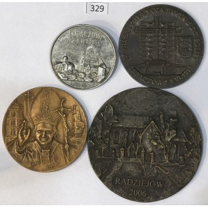 La Repubblica Popolare Polacca e la Terza Repubblica Polacca, Set di medaglie dedicato a Giovanni Paolo II