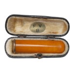 France, Amber Fifka with gold trim