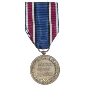 Second Polish Republic, Poland to Its Defender Medal—for the War of 1918–1921, Mint