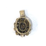 Handcrafted pendant with pearls and diamonds