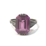 Designer ring with an amethyst