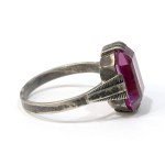 Designer ring with an amethyst