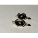 Hanging earrings, mid-19th century.