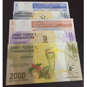 Madagascar, 5 Pieces UNC Banknotes