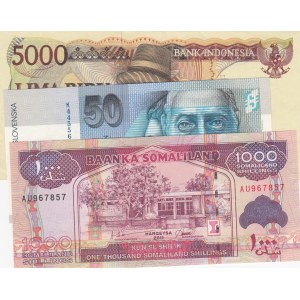 Mix Lot, 3 Pieces UNC Banknotes