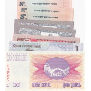 Mix Lot, 8 Pieces UNC Banknotes