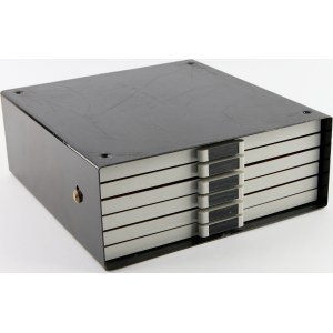 Metal coin box with six pallets