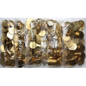 Third Republic, a set of bank pouches with 2010 2 penny coins, (5 pieces)