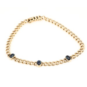 Chain bracelet with sapphires