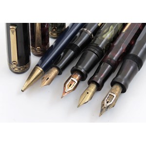 Collectible Pens - EVERSHARP - Lot of 5 Pens - No.4 Fountain Pens and...