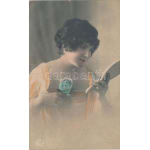 Lady with mirror (fa)