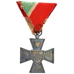 1940. "Nemzetvédelmi Kereszt" ezüstözött bronz kitüntetés eredeti, szennyezett mellszalagon. T:VF Hungary ...