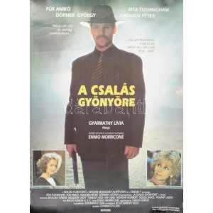 1992 A csalás gyönyöre, filmplakát, ofszet, papír, AD Grafikai Studio/Szüts Miklós, Color Print, hajtásnyomokkal...