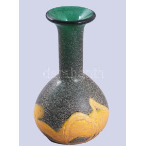 Iparművész váza, jelzés nélkül, hibátlan, m: 13,5 cm