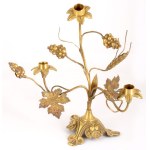 Szecessziós plasztikus növényi mintás háromágú réz gyertyatartó, m: 33 cm