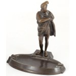 cca 1900 Mephisto alakjával díszített patinázott bronz hamuzó, 21x22 cm