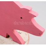 feLugossy László (1947-): Pink pig. Esztergált, festett fa és ready-made applikáció, jelzett...