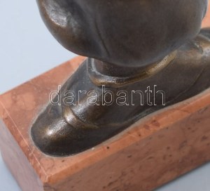 Reményi József (1887-1977): Babkó. cca 1960, bronz, márvány talapzaton, jelzés nélkül, teljes m: 10 cm //...