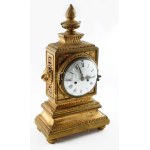 Empire asztali óra. Felesütős, ingajáratos szerkezettel, zománc számlappal. Működő, jó állapotban. kulccsal...