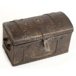 Vaslemez díszdoboz, 17x9 cm