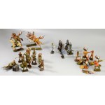 cca 1930/40 Lineol és Elastolin német 35 darabos játékfigura gyűjtemény, közte katonafigurákkal...