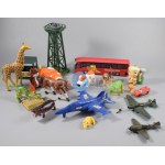 Vegyes játékok, autók, repülők, stb